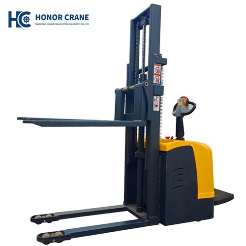 Automatski paletni viličar